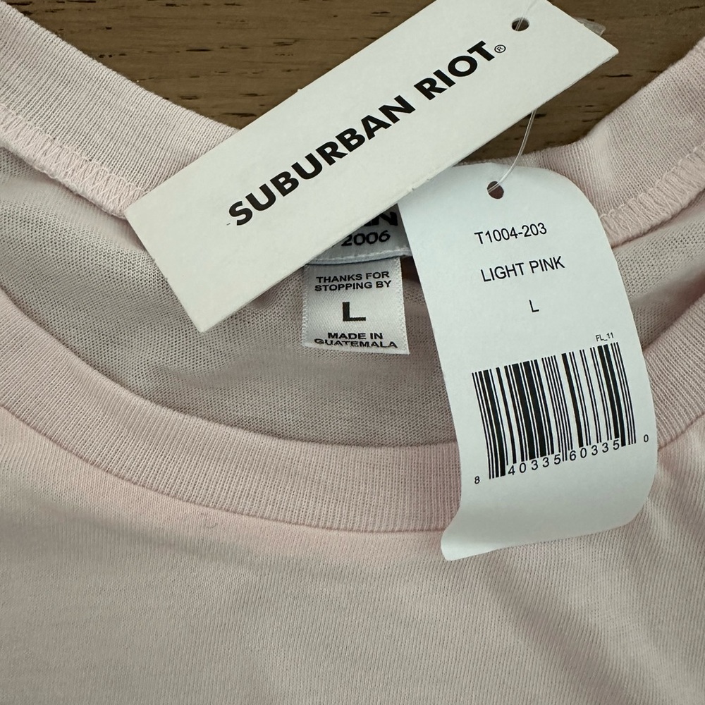 🆕 Suburban Riot Love Tee - Picture 4 of 4